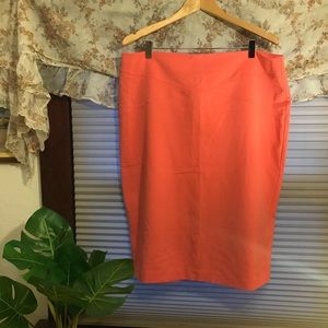 Peach pink breathable midi pencil skirt (fitted)